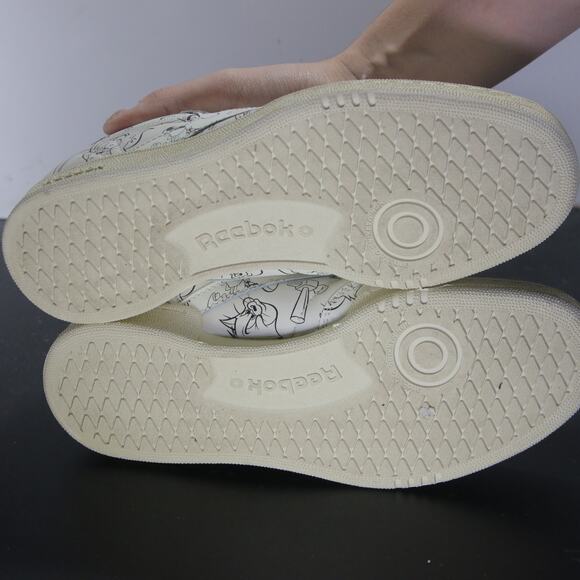 Youth Reebok Club C x Tom & Jerry Sz 6 Kids 006258 White Sketch Sneakers - Picture 6 of 8